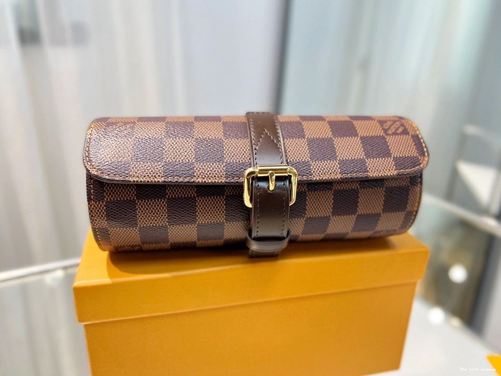 LV CUSTOM CASE WATCH CHECKERED 0809